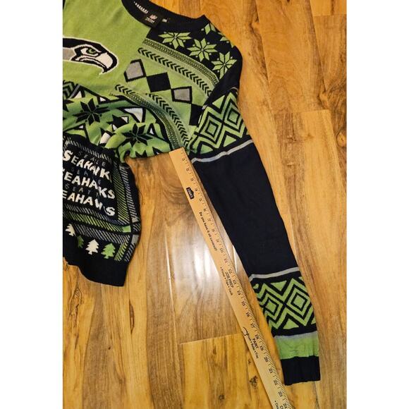 Seahawks SzL Ugly Football sweater. Football Game day. Super Fan. Seattle team - Picture 7 of 15